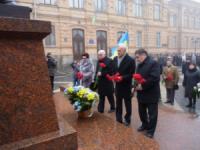 В Кировограде День Соборности и Свободы Украины отметили возложением цветов