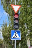 Кіровоград: на перехрестях доріг встановлюються сучасні світлофорні об’єкти