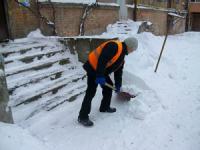 Кіровоград: працівники ЖЕО-2 розчистили входи до під' їздів 192-ох житлових будинків