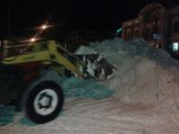 У Кіровограді продовжують нічну розчистку вулиць міста від снігу