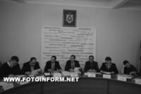 Кіровоград: виконком міської ради дозволив демонтаж самовільно встановлених рекламних щитів