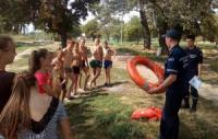 На Кіровоградщині рятувальники закликали підлітків до обережності під час відпочинку на воді