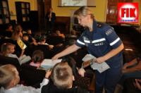 У Кропивницькому рятувальники навчали правилам безпеки життєдіяльності учнів четвертих класів