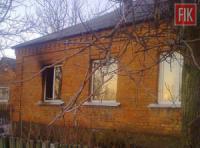 На Кіровоградщині під час пожежі житлового будинку врятовано двох пенсіонерів