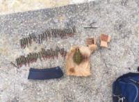 На Кіровоградщині поліцейські виявили у перехожого сумку з набоями та вибуховим пристроєм