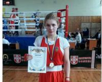 Боксерка із Кропивницького тріумфально виступила на чемпіонаті України в Ковелі