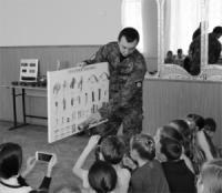 У Кропивницькому поліцейські навчали дітей заходам безпеки