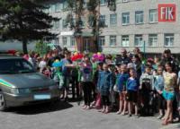 Поліцейські Кіровоградщини продовжують навчати дітей безпечної поведінки на дорозі