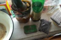 У помешканні жительки Кіровоградщини виявили марихуану та макову соломку