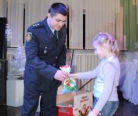У Кропивницькому поліцейські подарували дітям казку