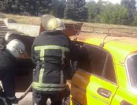 У Кропивницькому вогнеборці ліквідували пожежу легкового автомобіля