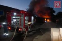 У Кропивницькому загасили пожежу складського приміщення