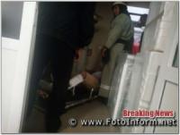 На Кіровоградщині впав вантажний ліфт з двома людьми