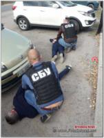 На Кіровоградщині двох держслужбовців затримали на хабарі