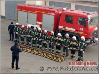 На Кіровоградщині рятувальники отримали нові термостійкі гумові чоботи