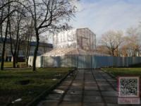 У Кропивницькому пам`ятник обгорнули плівкою