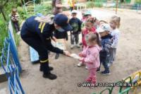 У Кропивницькому рятувальники навчали дошкільнят правилам безпеки