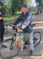 У Кропивницькому патрульні по гарячих слідах виявили крадія велосипеда