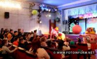 У Кропивницькому лялькарі влаштували дітям «Солодку казку»