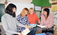 На Кіровоградщині вчителям передали методичний матеріал з мінної безпеки