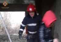Визволили з пастки: на Кіровоградщині співробітники ДСНС врятували дитину