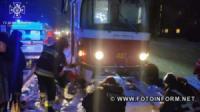 У Харкові рятувальники вивільнили чоловіка,  який потрапив під трамвай