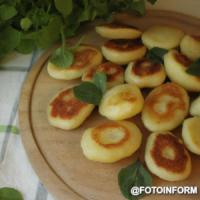 Рецепт смачних пиріжків з картоплею
