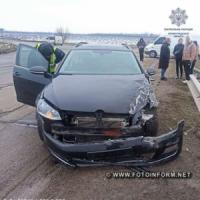 Неподалік Кропивницького зіткнулися дві автівки
