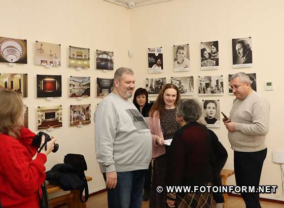 Фотовиставку «Театр. Душа Маріуполя» відкрили у Кропивницькому , фото Ігоря Філіпенка