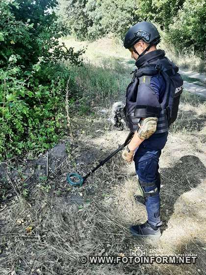 28 серпня сапери частини піротехнічних робіт, підводного та гуманітарного розмінування аварійно-рятувального загону спеціального призначення ГУ ДСНС України у Кіровоградській області вилучили, транспортували та знищили три одиниці боєприпасів часів Другої світової війни