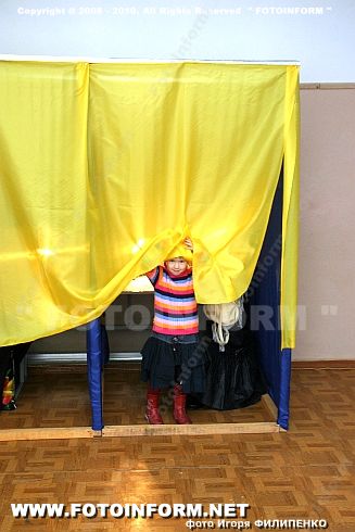 В Кировограде быстро проголосовать проблематично (ФОТО Игоря Филипенко)