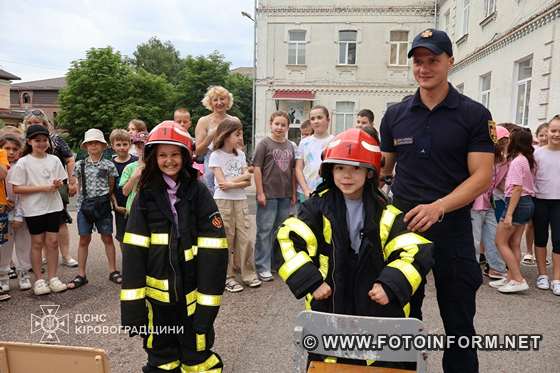 У муніципальний ліцей Кропивницького завітали рятувальники (ФОТО)