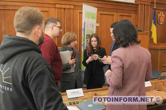 На Кіровоградщині обговорили забезпечення громад українською спецтехнікою (ФОТО)
