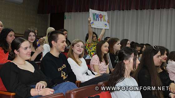 У Кропивницькому бібліотекарі провели мовні перегони (ФОТО)