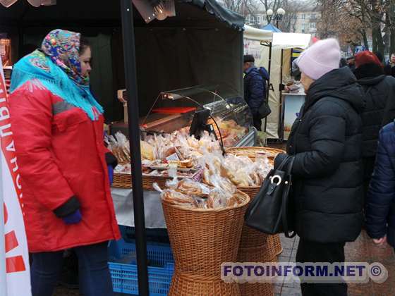 Різдвяний ярмарок відбувся у Кропивницькому (ФОТО)