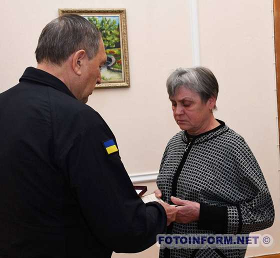 У Кропивницькому родинам загиблих бійців вручили державні нагороди (ФОТО)