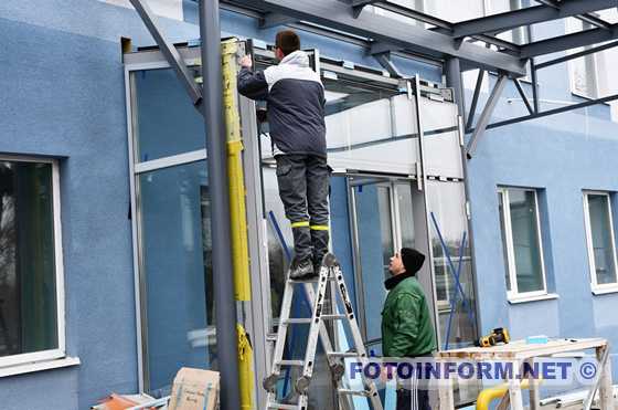 У Кропивницькому триває реконструкція міської лікарні (ФОТО)