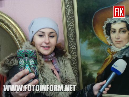 Міжнародний флешмоб музейних селфі в Україні проходить вже втретє. Кіровоградський обласний художній музей приєднався до ціїєї акції вдруге.