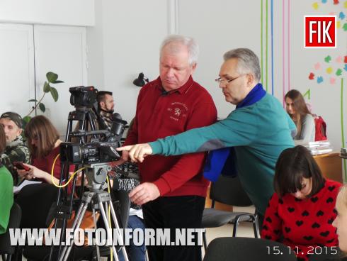 В Кировоградском пресс-клубе состоялась первая информационная сессия посвящённая второму туру мэрских выборов в Кировограде