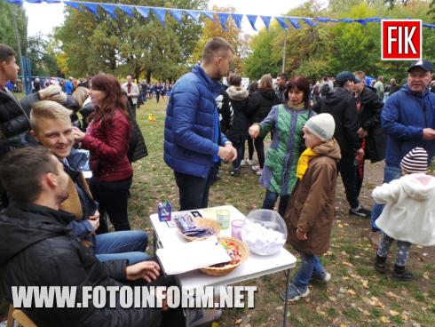 Сьогодні, 14 жовтня, в Кропивницький, в День захисника України приїхав «ЄврОбус», повідомляє FOTOINFORM.NET